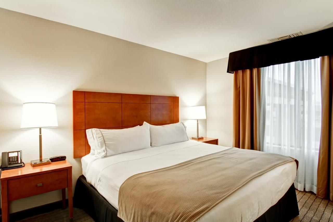Holiday Inn Express And Suites Guelph, An Ihg Hotel Zimmer foto