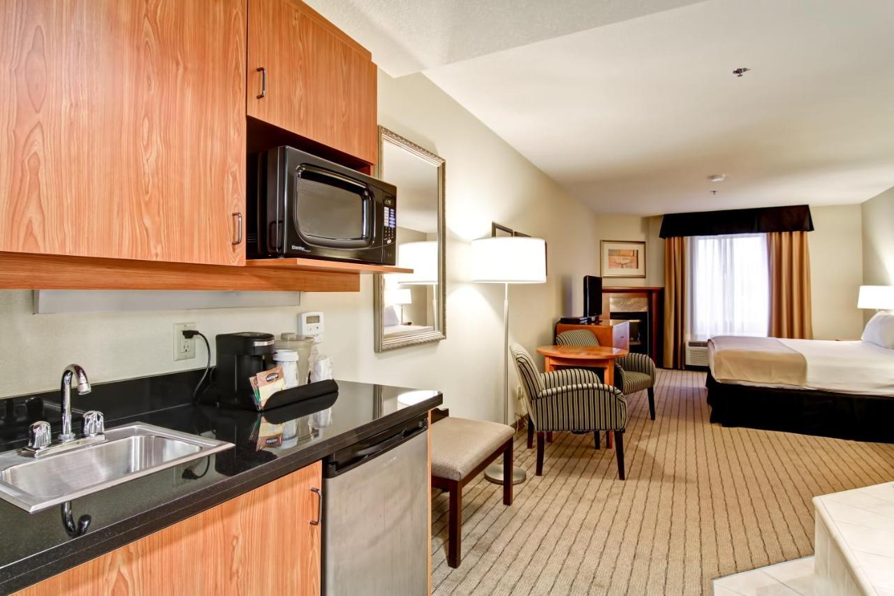 Holiday Inn Express And Suites Guelph, An Ihg Hotel Zimmer foto